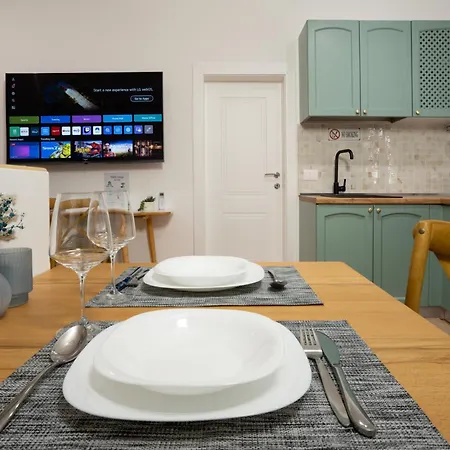 Dai -near Apartamento Tirana